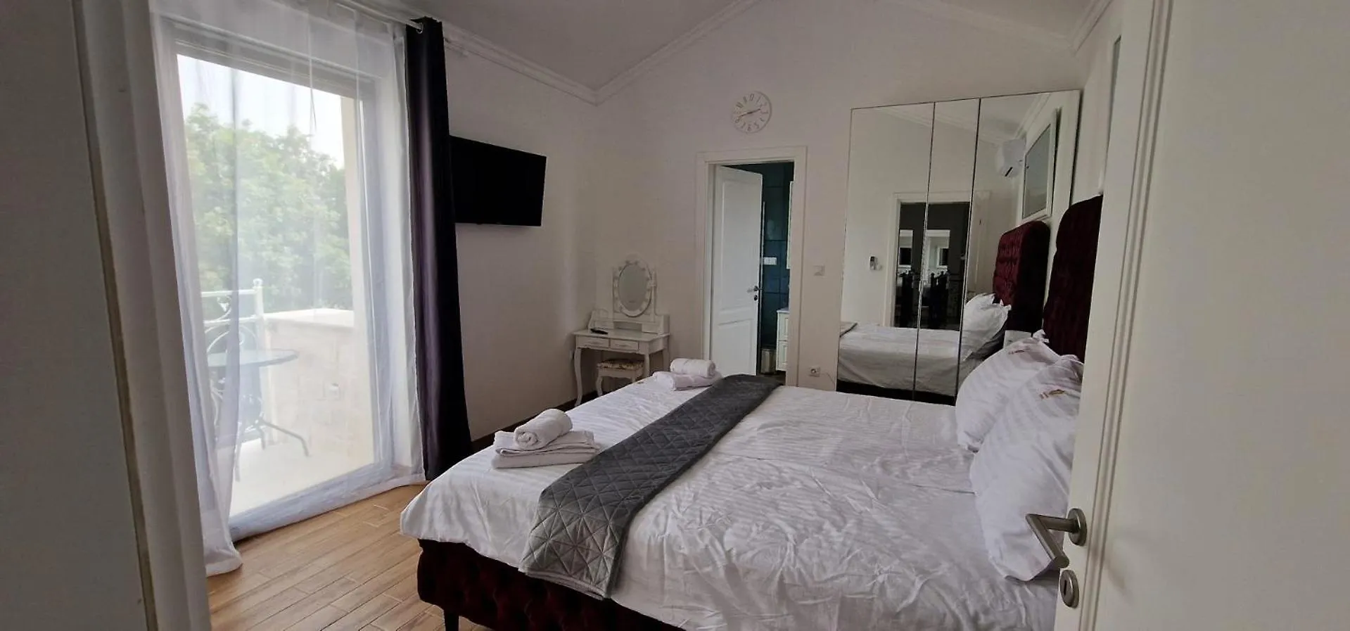Villa Simar Barusic 0*,  Croatia